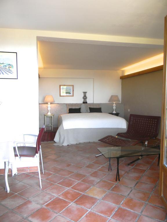 La Bergerie St Antoine Bed & Breakfast Speracedes ห้อง รูปภาพ